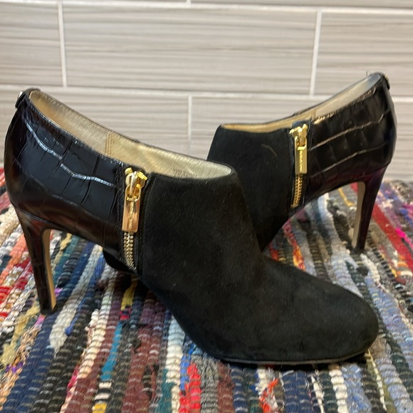Michael Kors | Womens 9.5 | Ankle Booties | Sammy | Mixed Media | Croc Accent - Picture 5 of 13